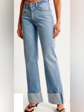 Abercrombie & Fitch “The Baggy Mid Rise” Curve Love Jeans Cuffed Hem Size 27